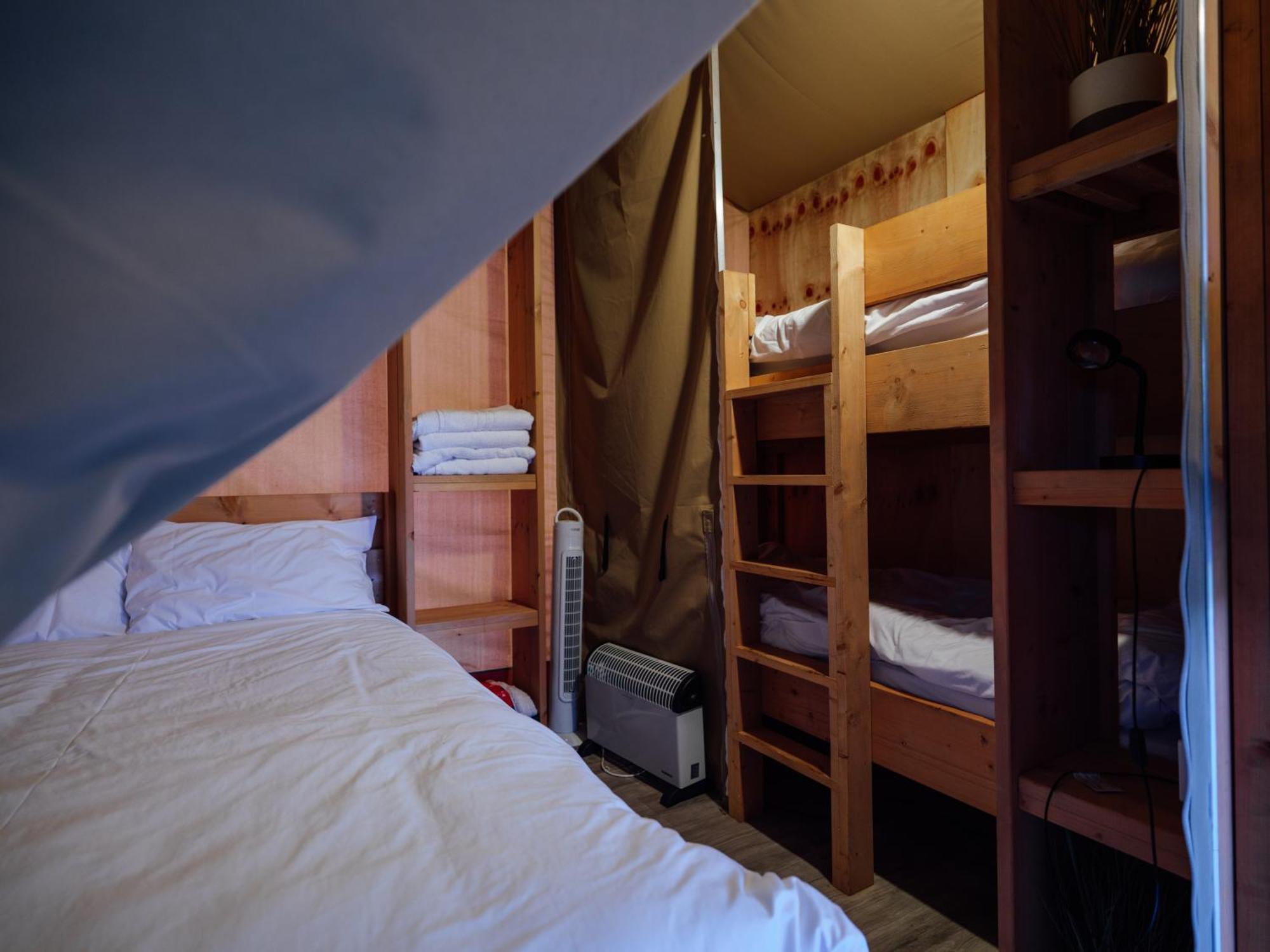 Sunset Retreats Safari Tent Ombersley Eksteriør billede